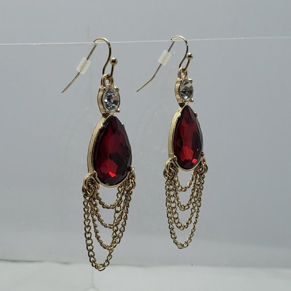 Bijou red garnet stone tassel fish hook earring - Picture 6 of 8